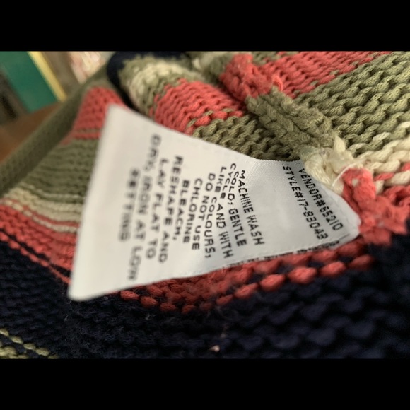 Northern Reflections Ladies Sweater - Picture 4 of 4